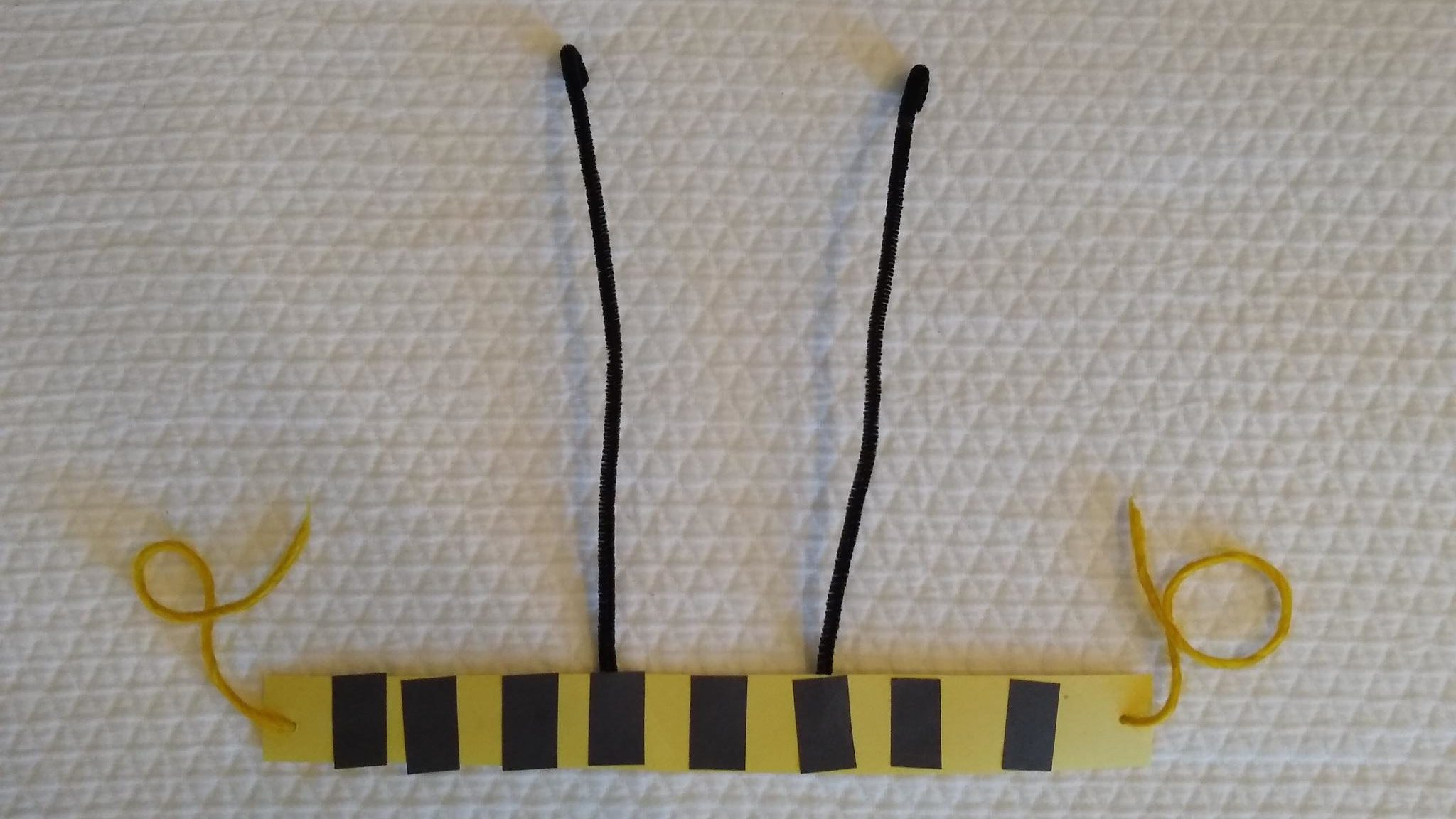 Daily Discovery: &amp;quot;If You Love Honey&amp;quot; Bee Headband Craft - Fort with regard to FREE Printable Bee Headband Template